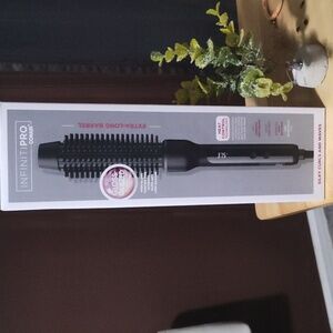 INFINITIPRO BY CONAIR Black Hair Styling Brush